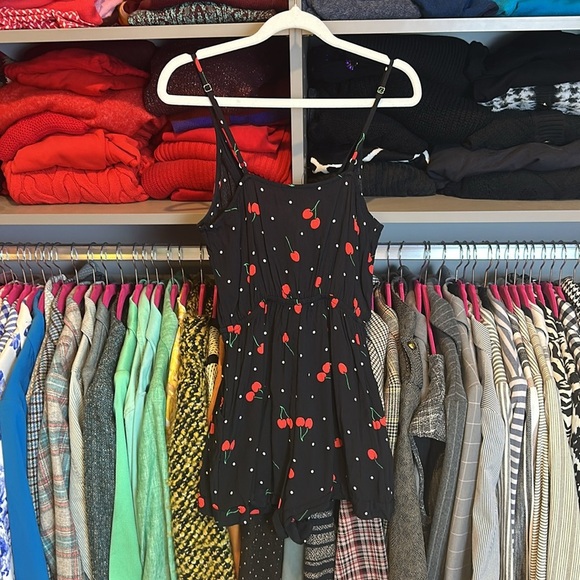 Express black/red cherry print adjustable strap elastic waistband romper XS NWOT - Picture 3 of 3